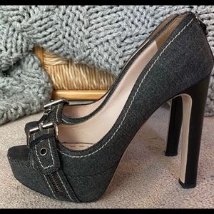 Excellent condition! Miu Mui heels. Beautiful!
